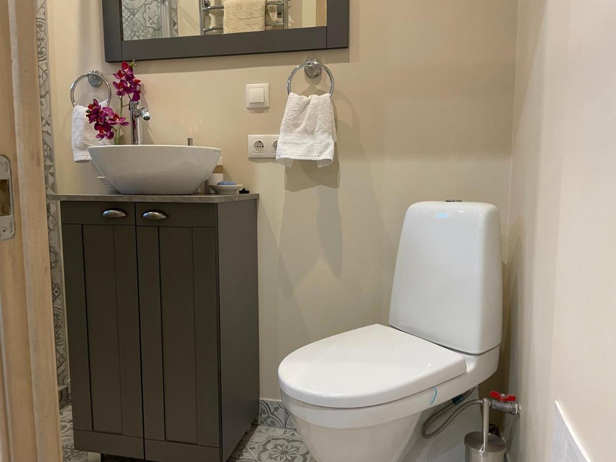 Pristine 1Br Apt In City Center W/ Patio And Parking Ρίγα Εξωτερικό φωτογραφία
